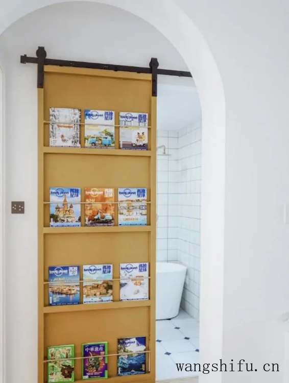 小卫生间注定憋屈?网友:我家才2㎡这么装真好用 小卫生间注定憋屈?网友:我家才2㎡这么装真好用