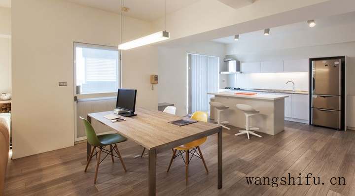 旧房改造，四卧改一卧，去繁从简原木元素的通透世界！