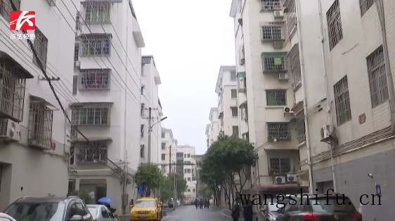 慎选木器漆 为木家具添加安全保护膜