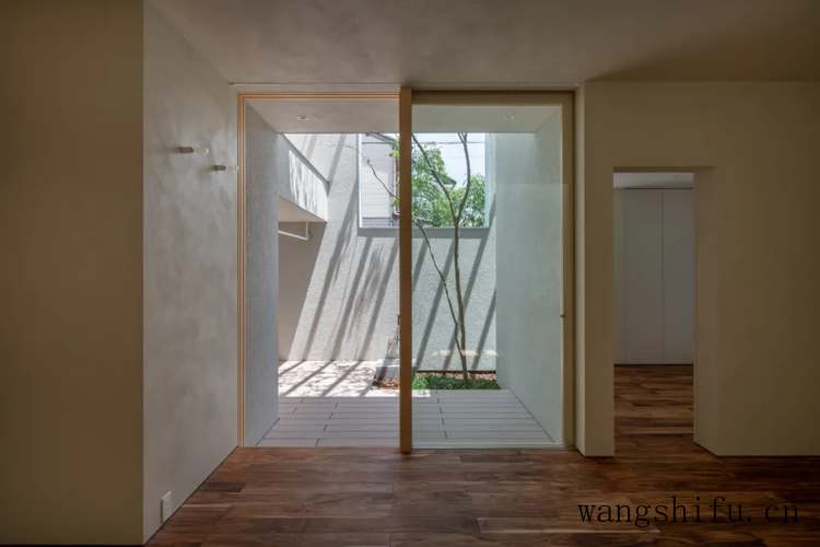 墙面刷乳胶漆的步骤 了解清楚自己动手完成