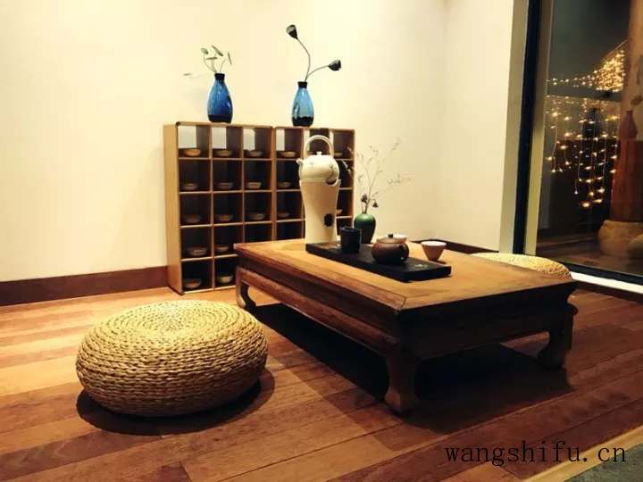 涂刷乳胶漆—涂刷乳胶漆的方法及注意