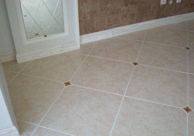 西安旧房木地板和地砖应该如何翻新？