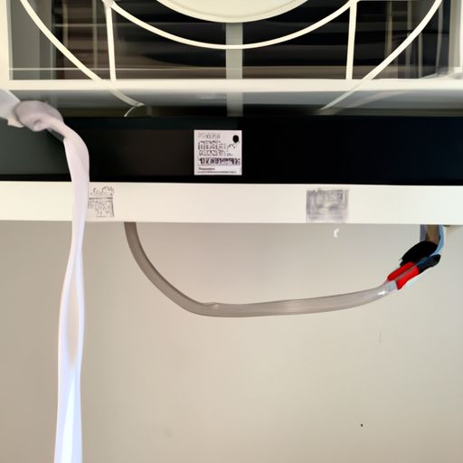 修空调外机开哪个盖