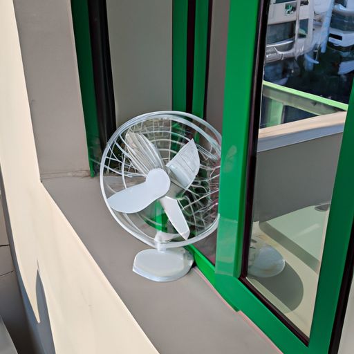 美的空调传感器在哪个位置