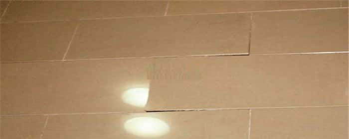 地砖中间空鼓不想砸砖怎么处理